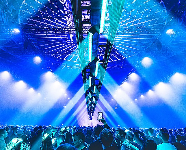 UFO - Four Tet image with lasers.